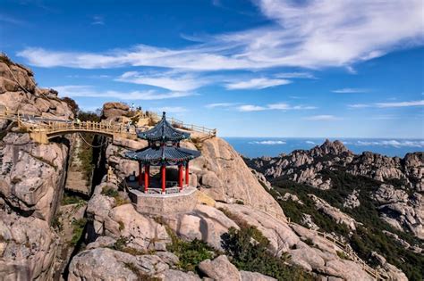 Le Mont Laoshan ! Un joyau naturel offrant des vues panoramiques époustouflantes sur la mer Jaune !