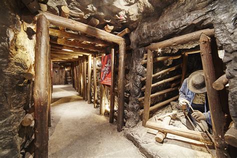  Le Musée de la Mine ! Un voyage fascinant dans les entrailles de la terre à Échirolles