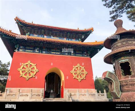 Le Temple Putuo Zongcheng : Un joyau caché de l'architecture impériale chinoise !